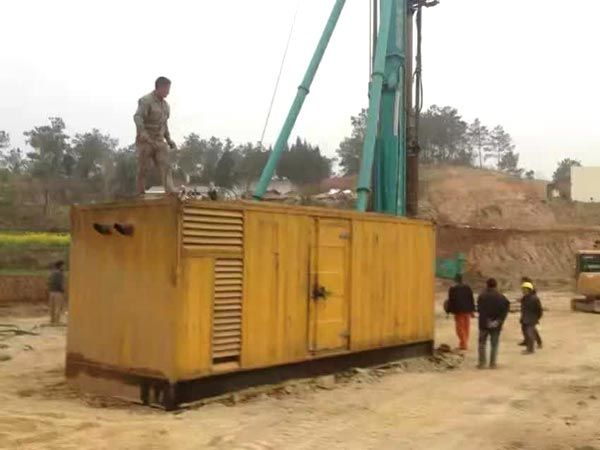 浑南如何判断水冷式机油散热器密封件是否需要更换？